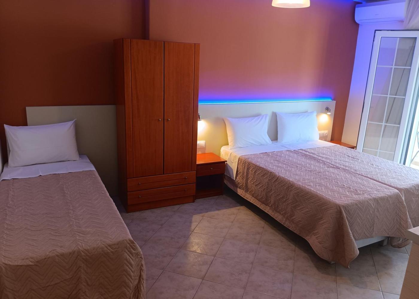 Oasis Blue Inn Λεπτοκαρυά Εξωτερικό φωτογραφία